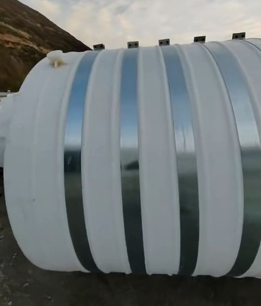 圆形七里河塑料桶批量交付案例:结构稳定,适配多行业液体储运需求 圆形七里河塑料桶批量交付案例:结构稳定,适配多行业液体储运需求